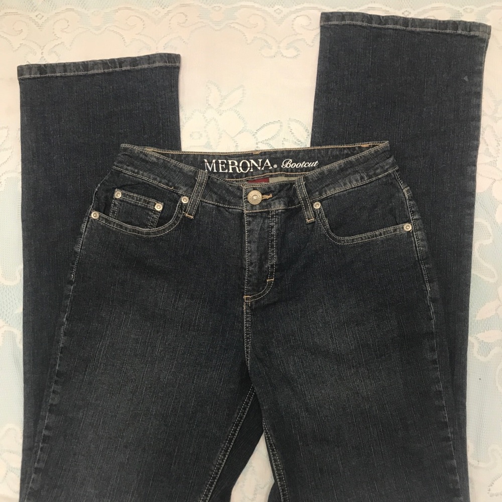 5/$25 - Merona Jeans